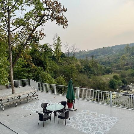 Saraiville- Luxury Riverside Cottages Dehradun Buitenkant foto