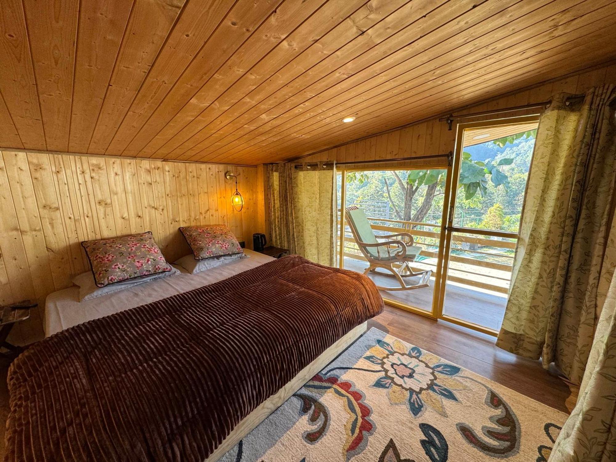 Saraiville- Luxury Riverside Cottages Dehradun Buitenkant foto