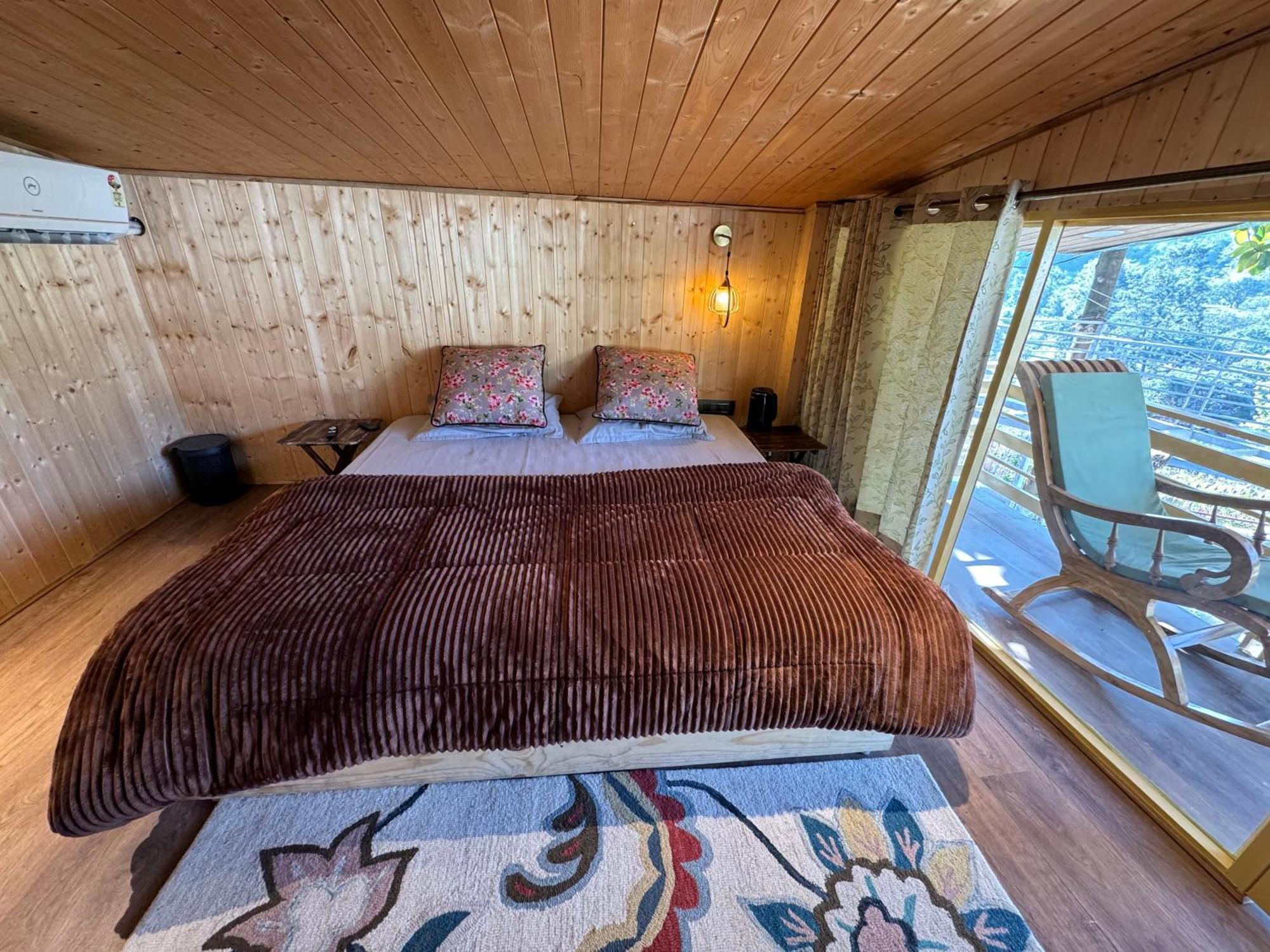 Saraiville- Luxury Riverside Cottages Dehradun Buitenkant foto