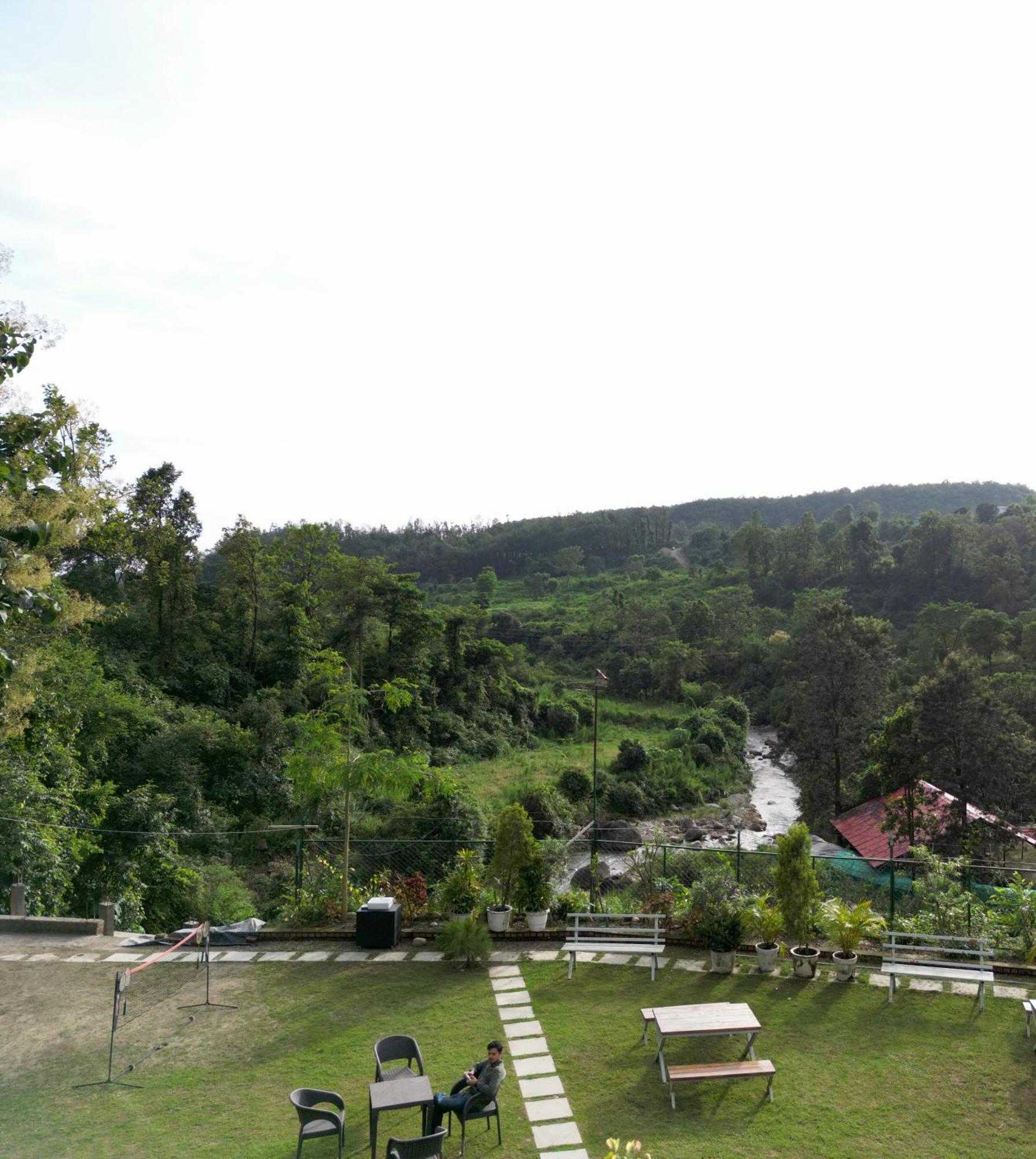 Saraiville- Luxury Riverside Cottages Dehradun Buitenkant foto